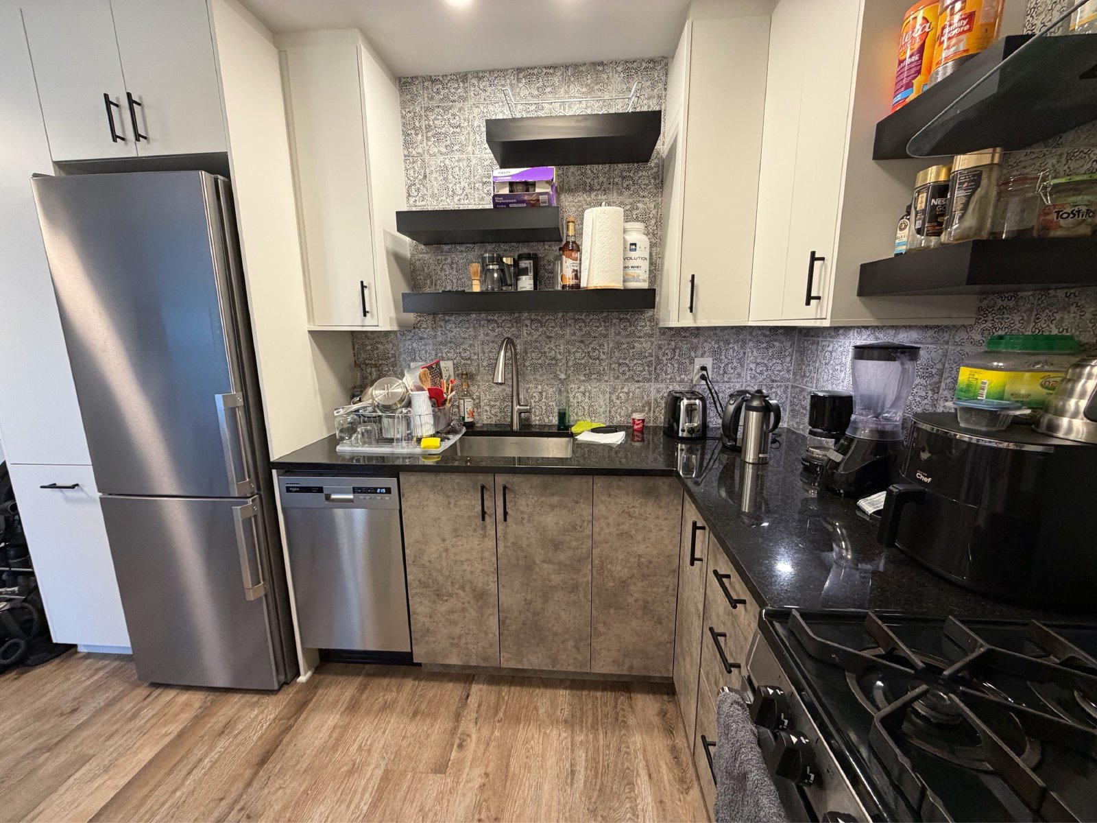 238 Carruthers Avenue - 201 property image