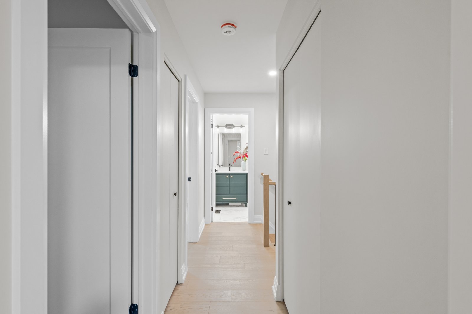 660 Hochelaga Street - 38 property image