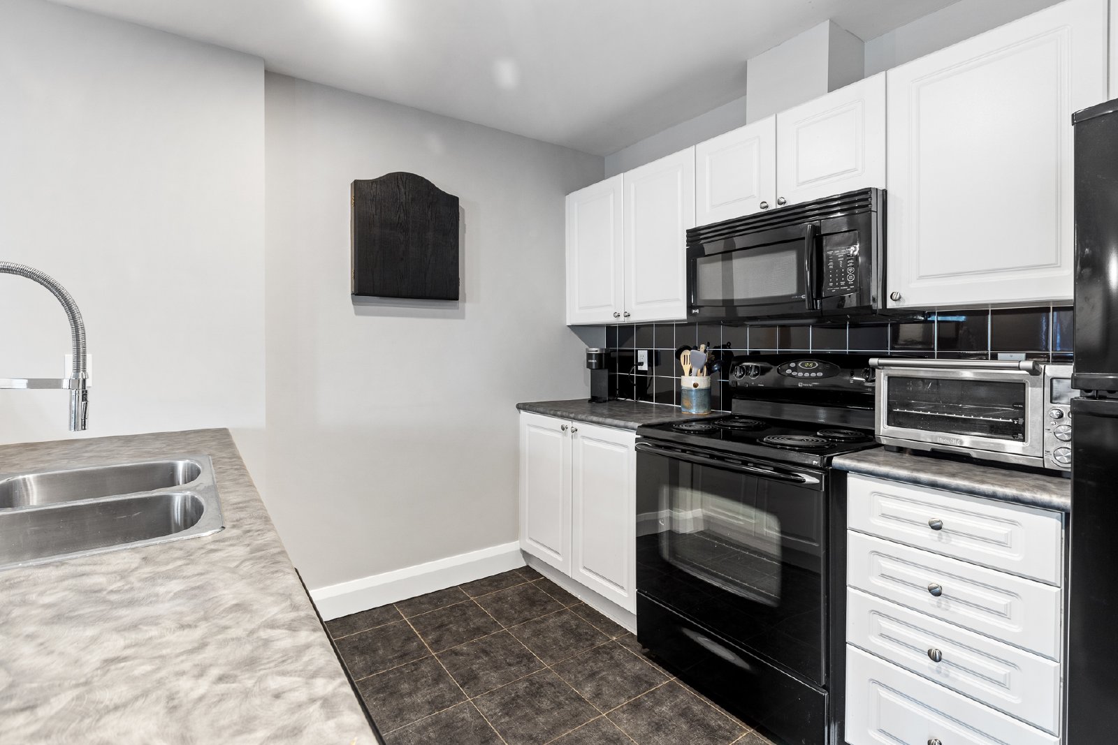 163A Crestway Drive - A property image