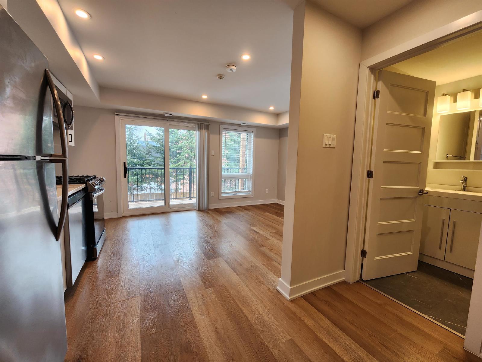 689 Churchill Avenue North - 104 property image