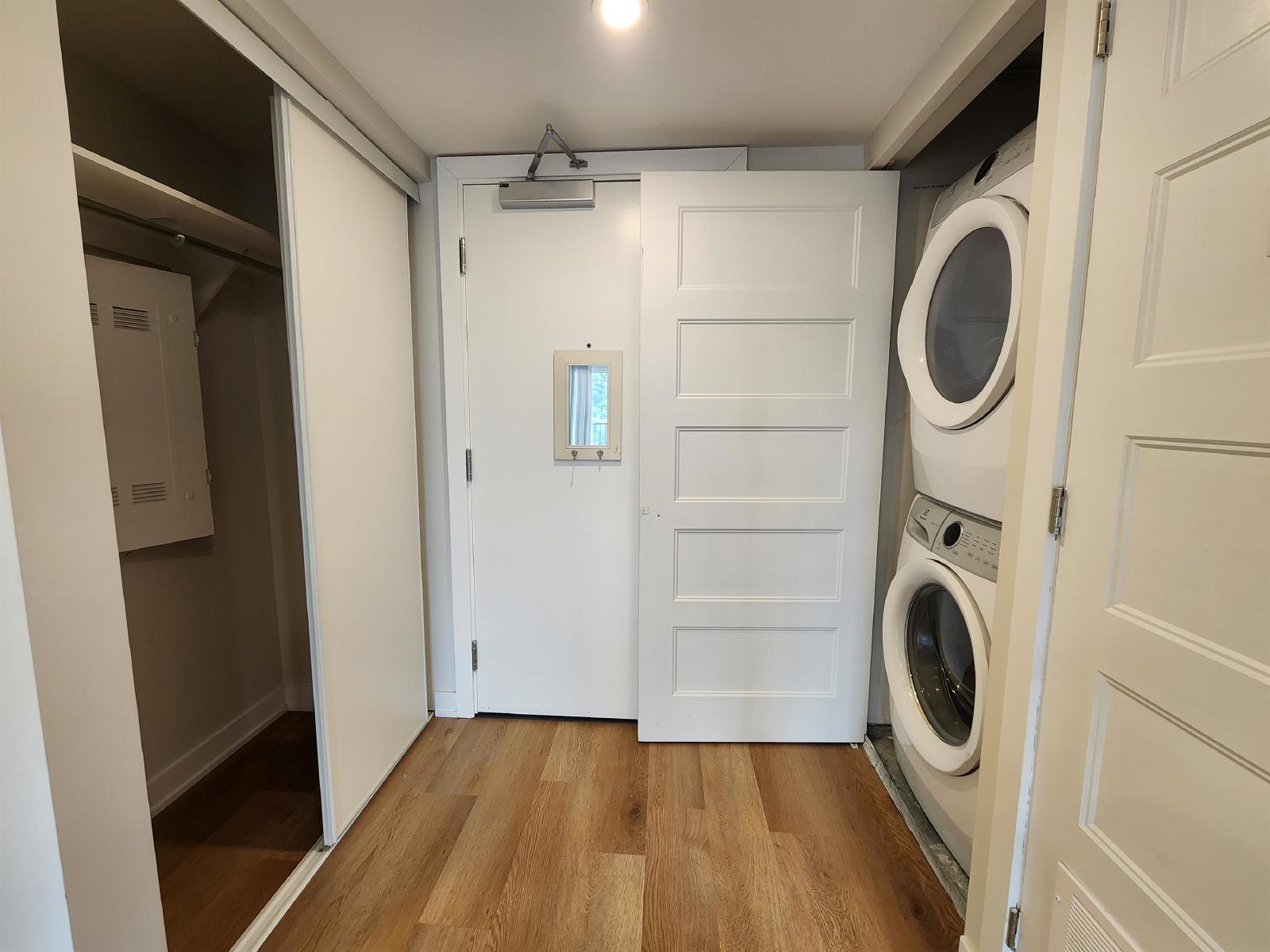 689 Churchill Avenue North - 104 property image