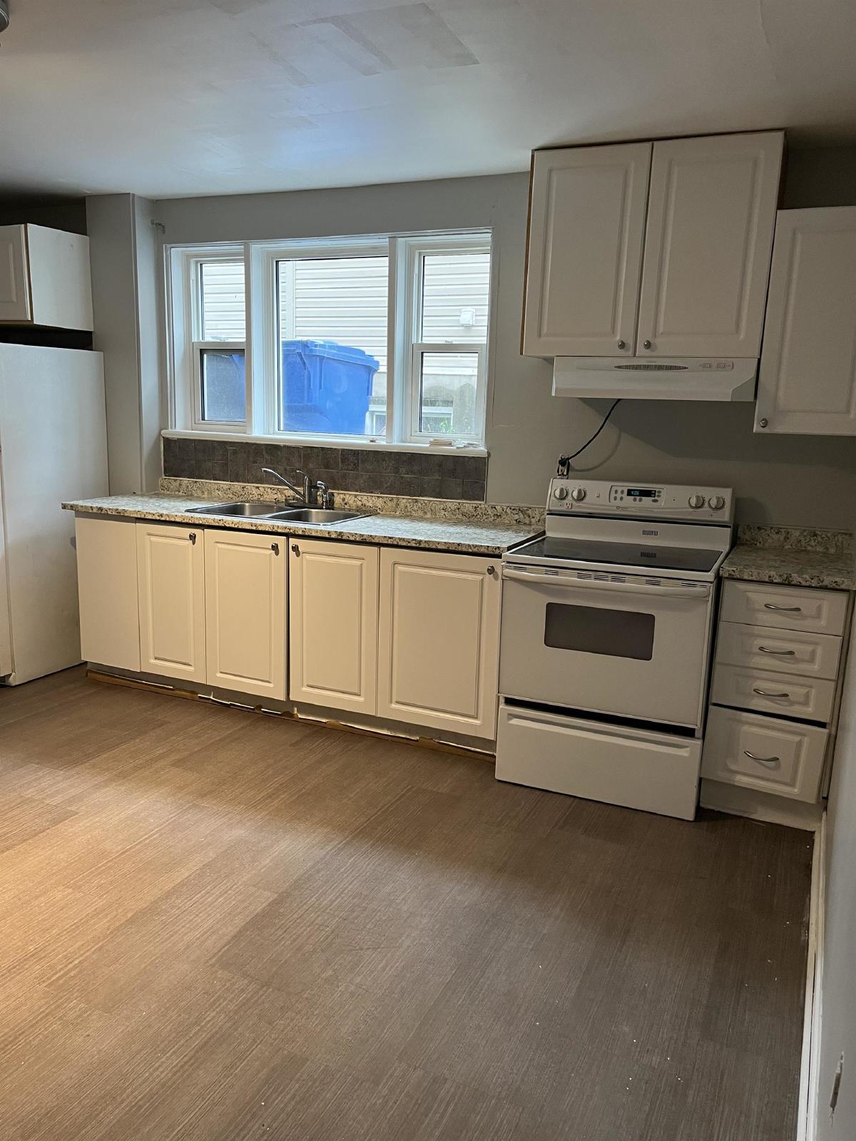 190 Montfort Street - 1 property image