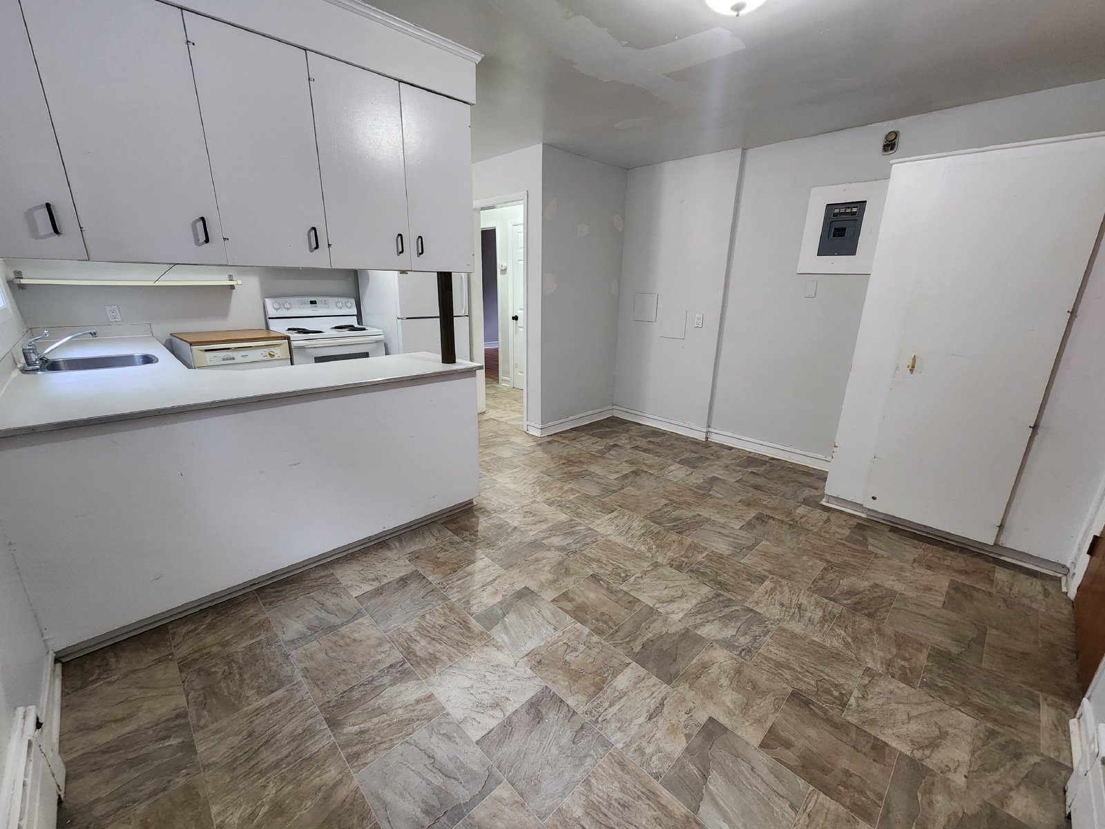 213 Glynn - Unit 1 property image