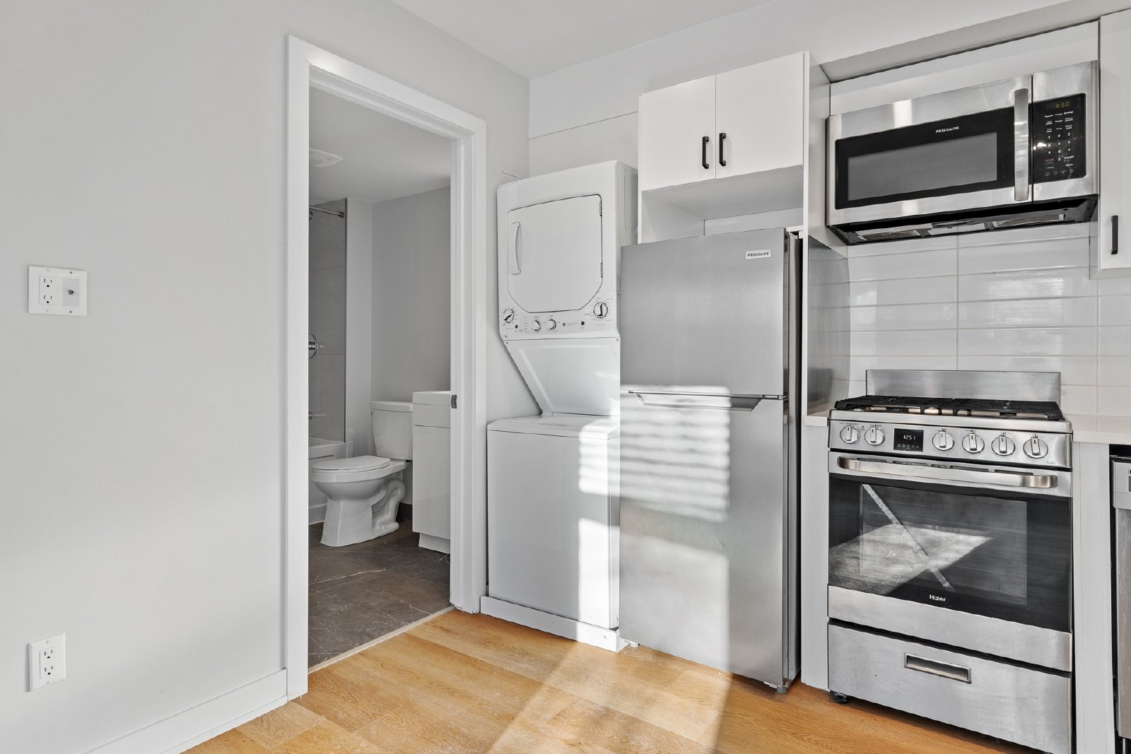 689 Churchill Avenue North - 201 property image