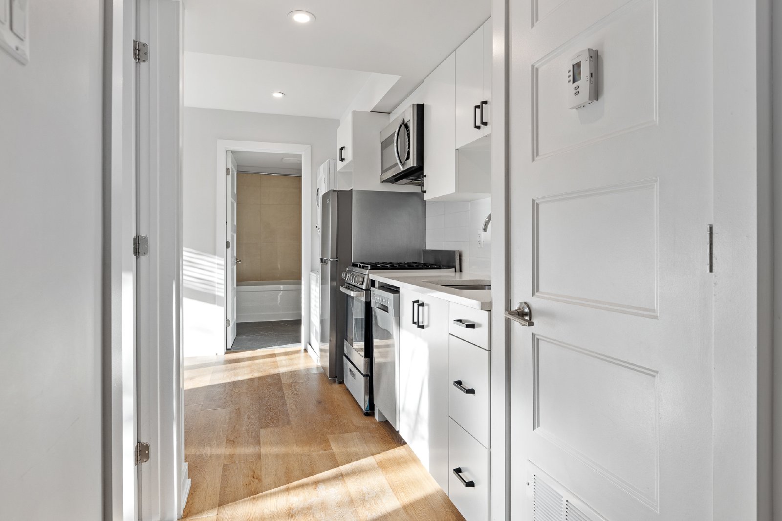 689 Churchill Avenue North - 201 property image