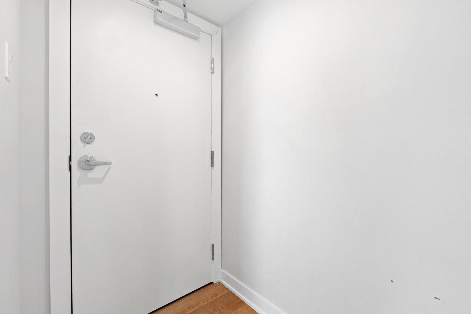 689 Churchill Avenue North - 201 property image