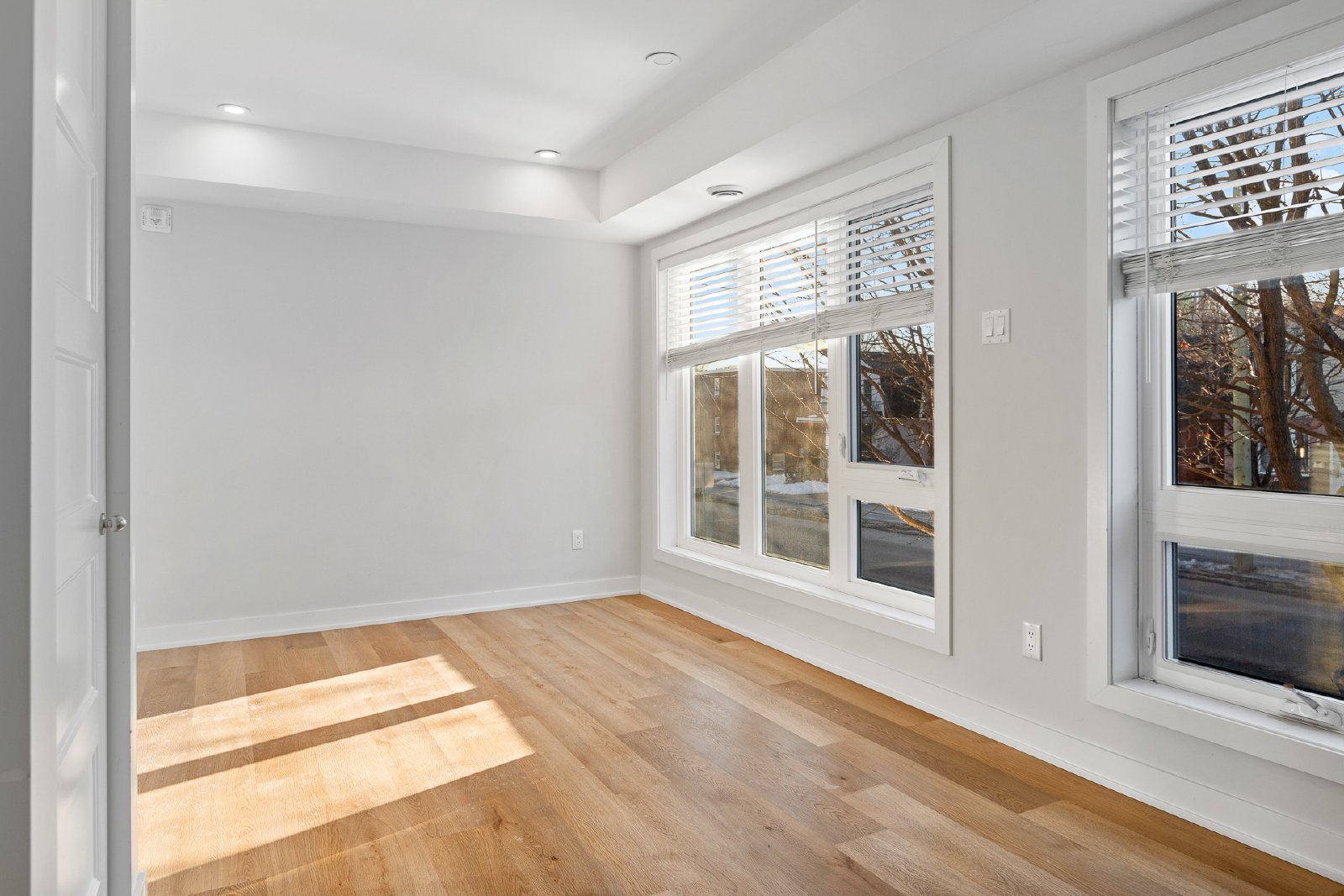 689 Churchill Avenue North - 201 property image