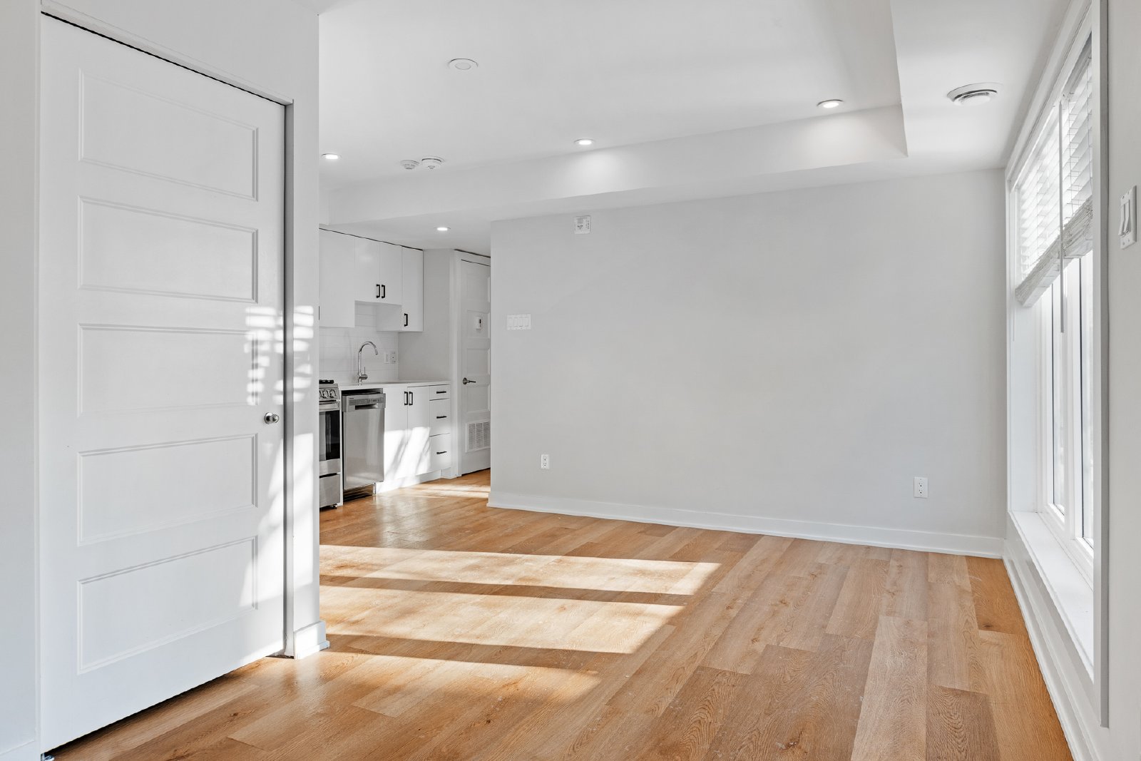 689 Churchill Avenue North - 201 property image