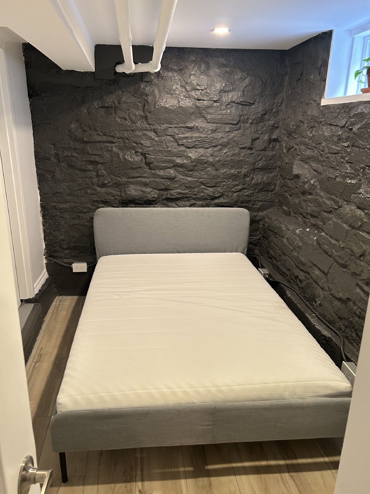 196 James - Unit 9 property image