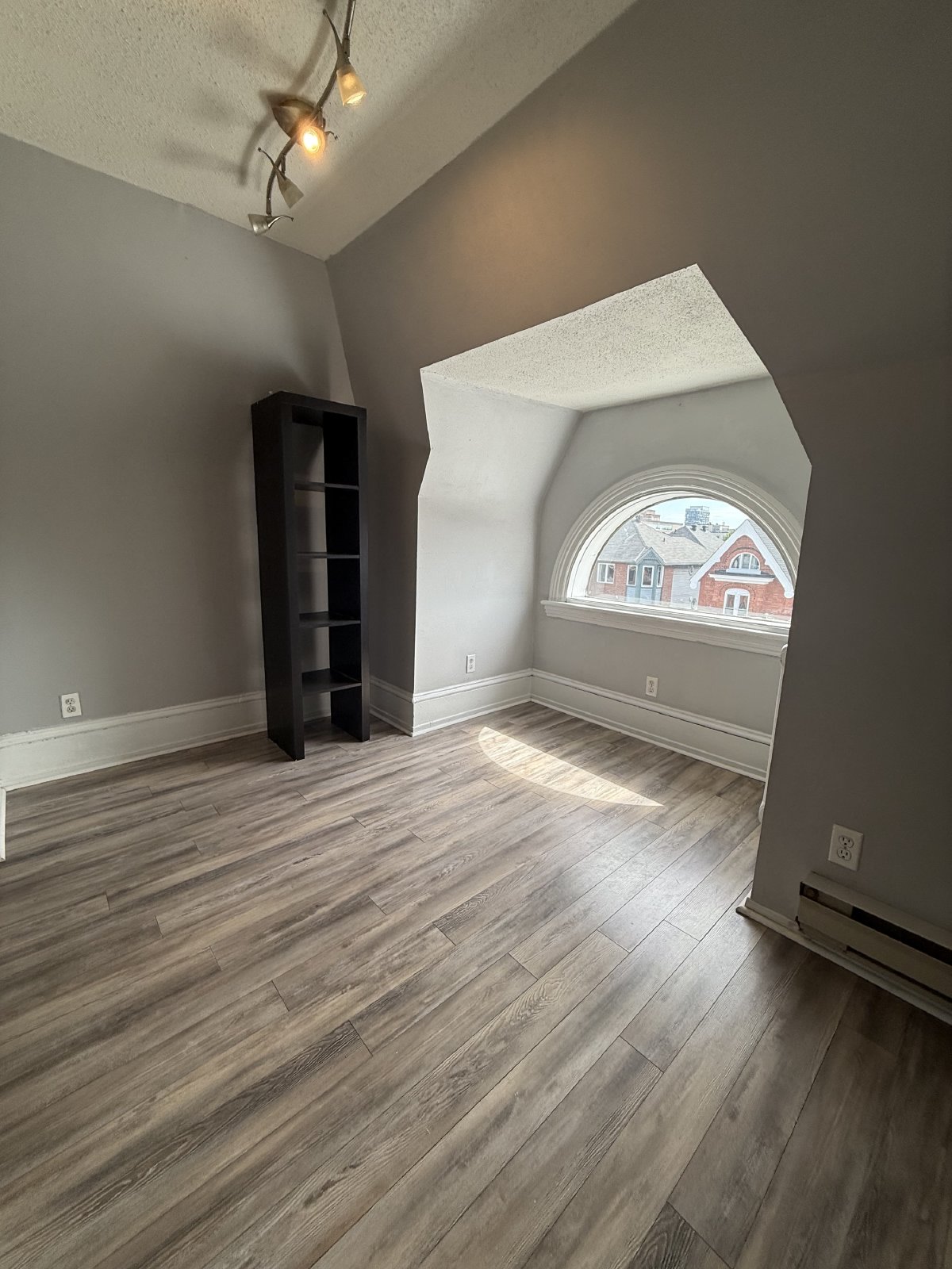 457 Somerset - Unit 3 property image