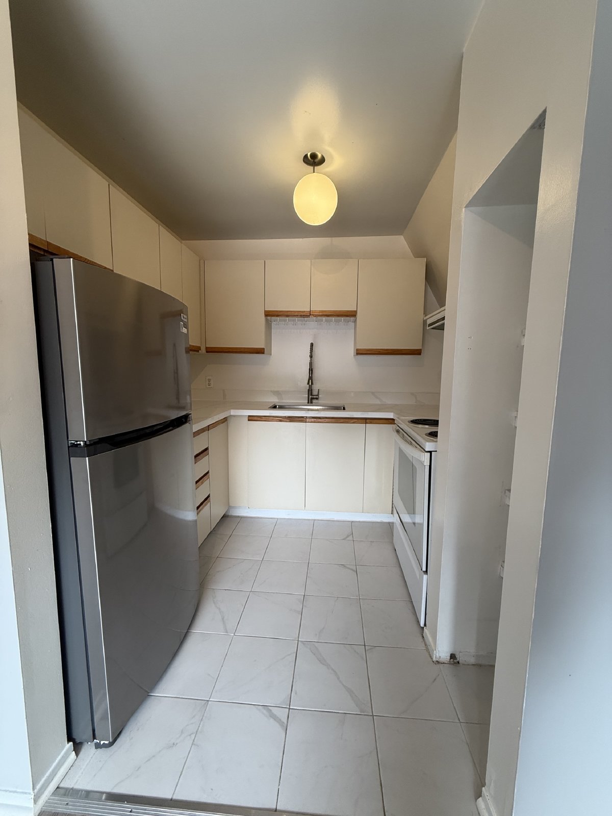 457 Somerset - Unit 3 property image