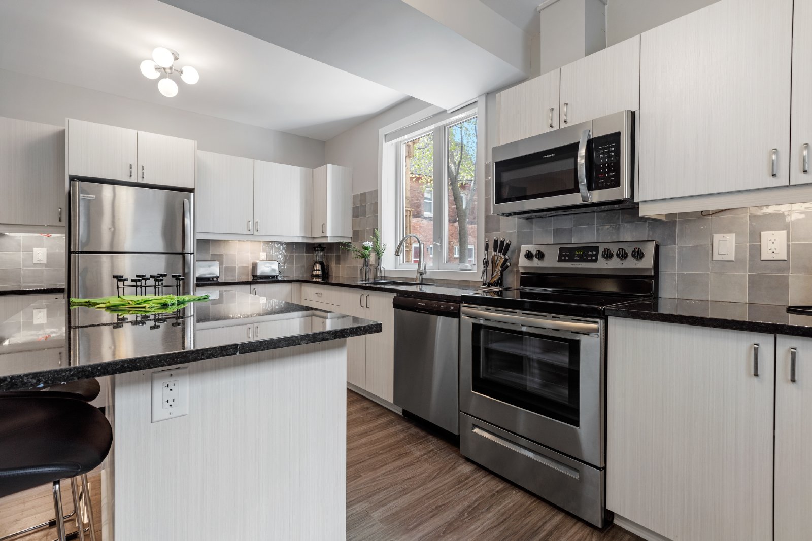 388 Chapel Street - 1 property image