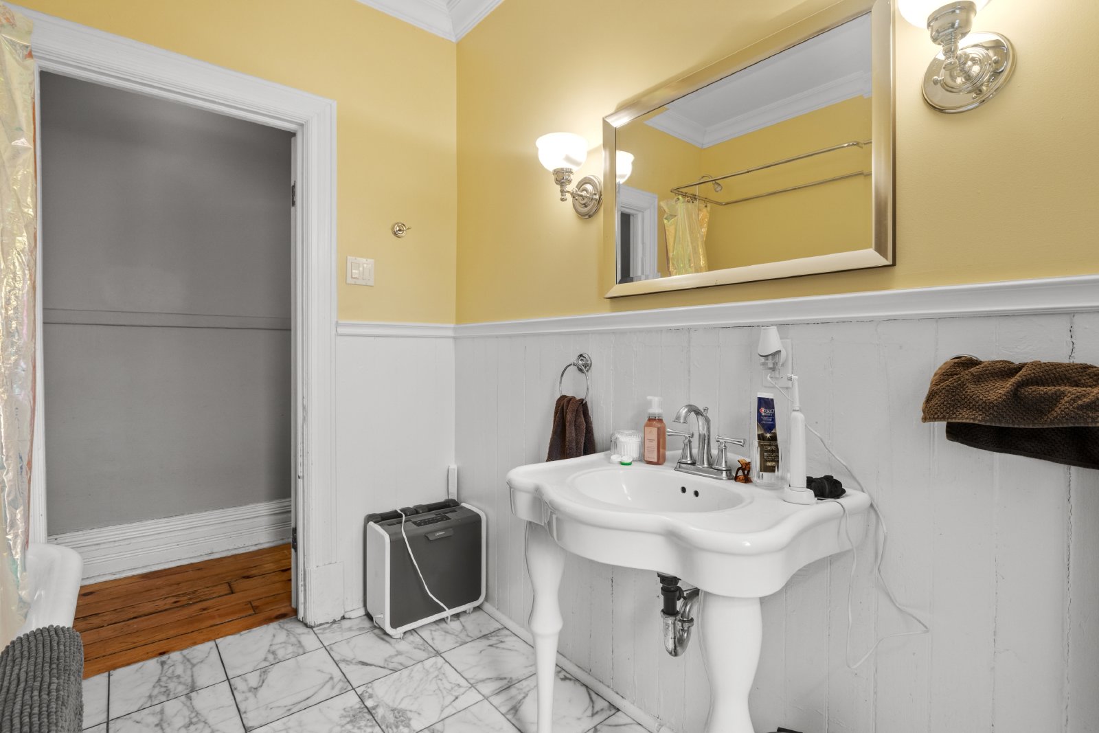 192 Cobourg Street - 2 property image