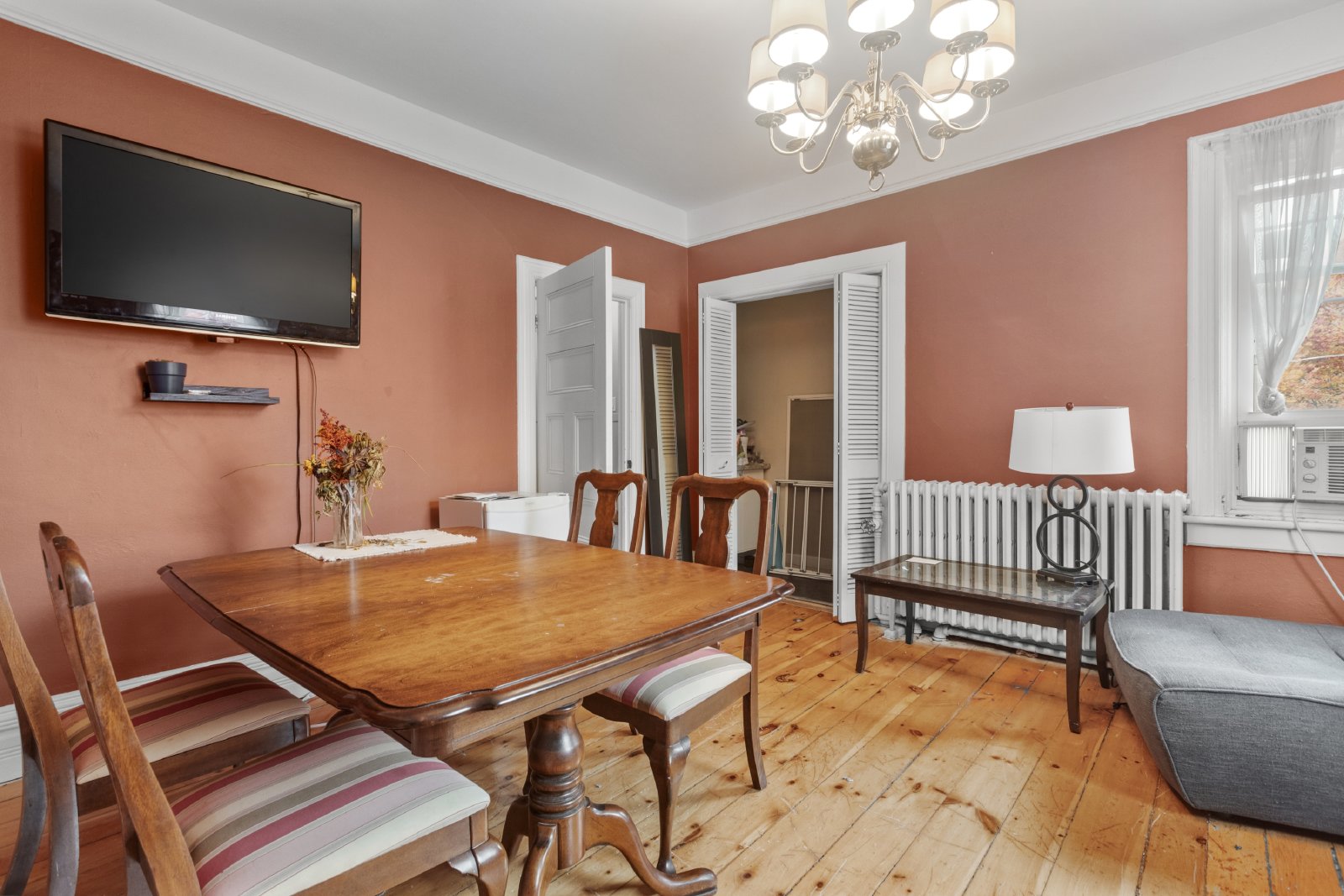 192 Cobourg Street - 2 property image