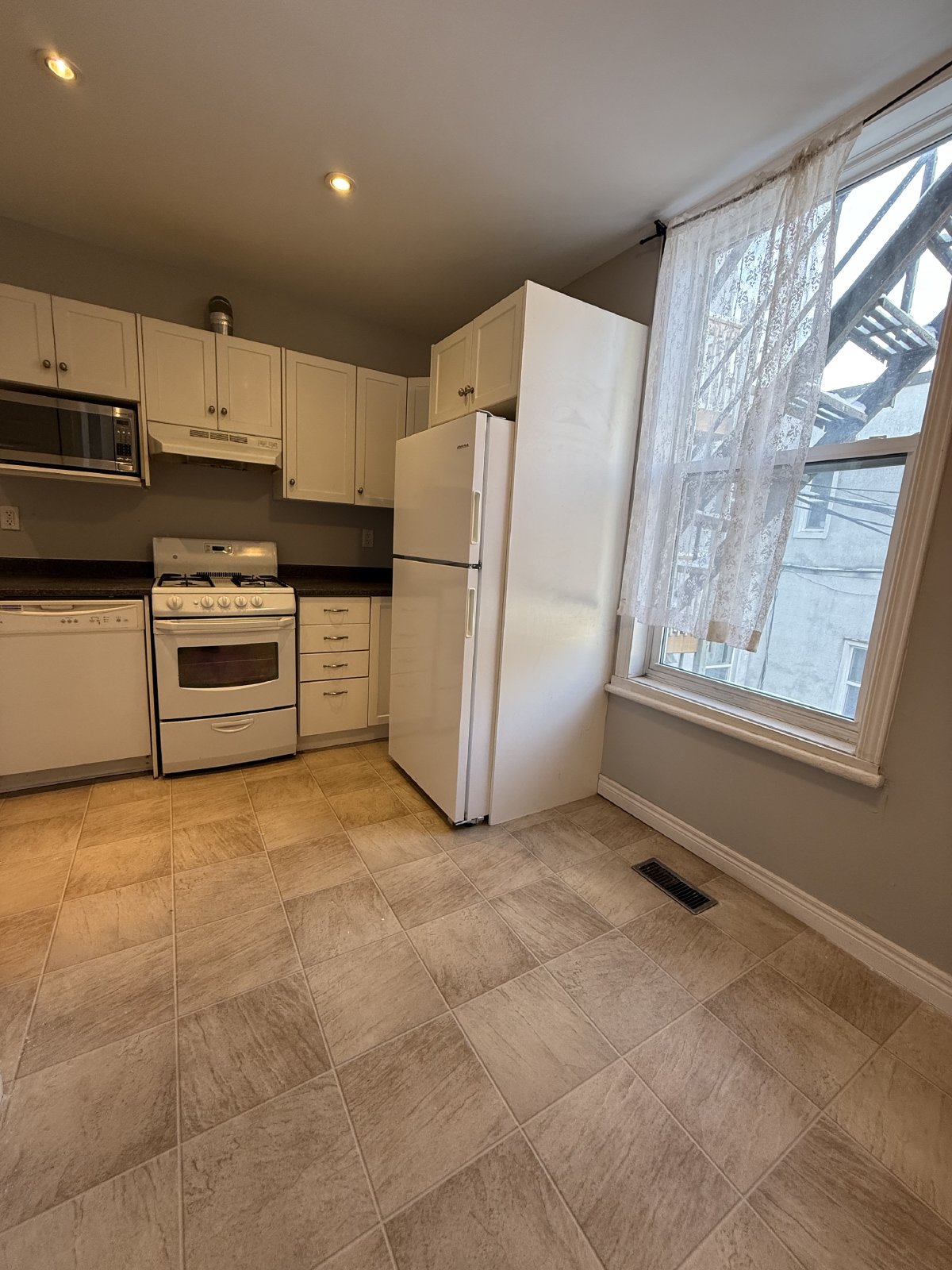 337 James - Unit 2 property image