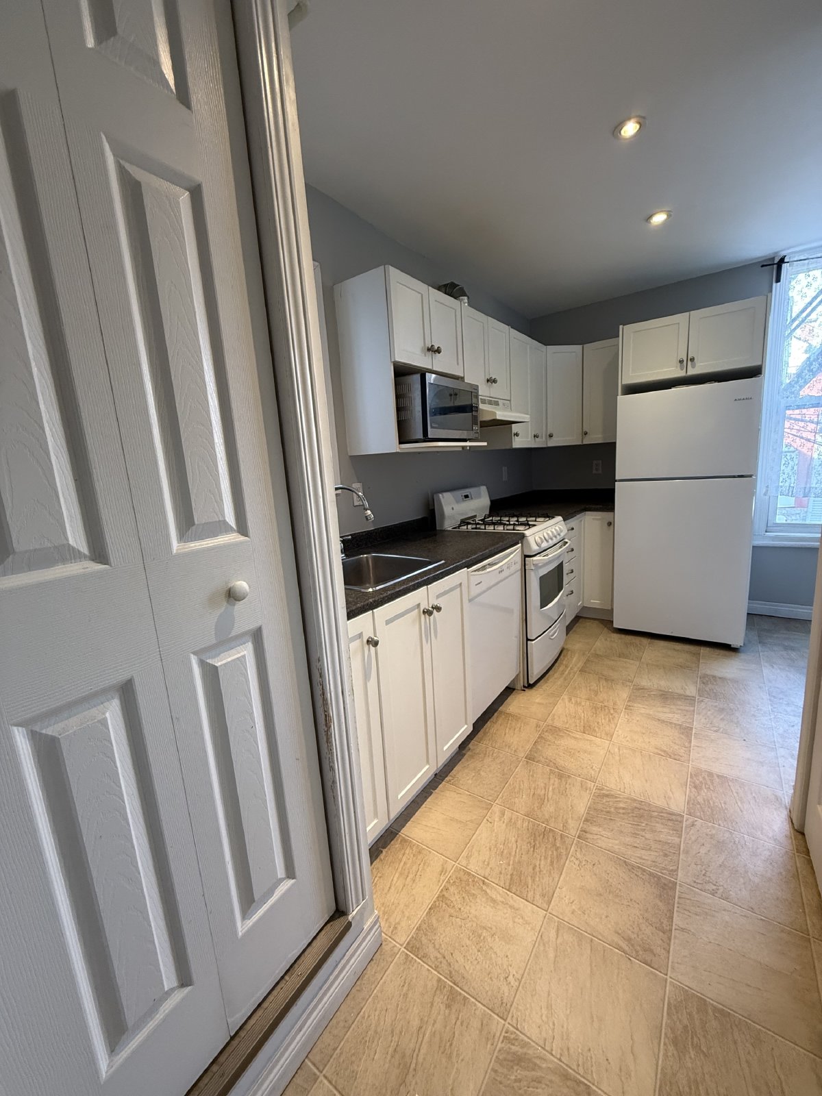 337 James - Unit 2 property image