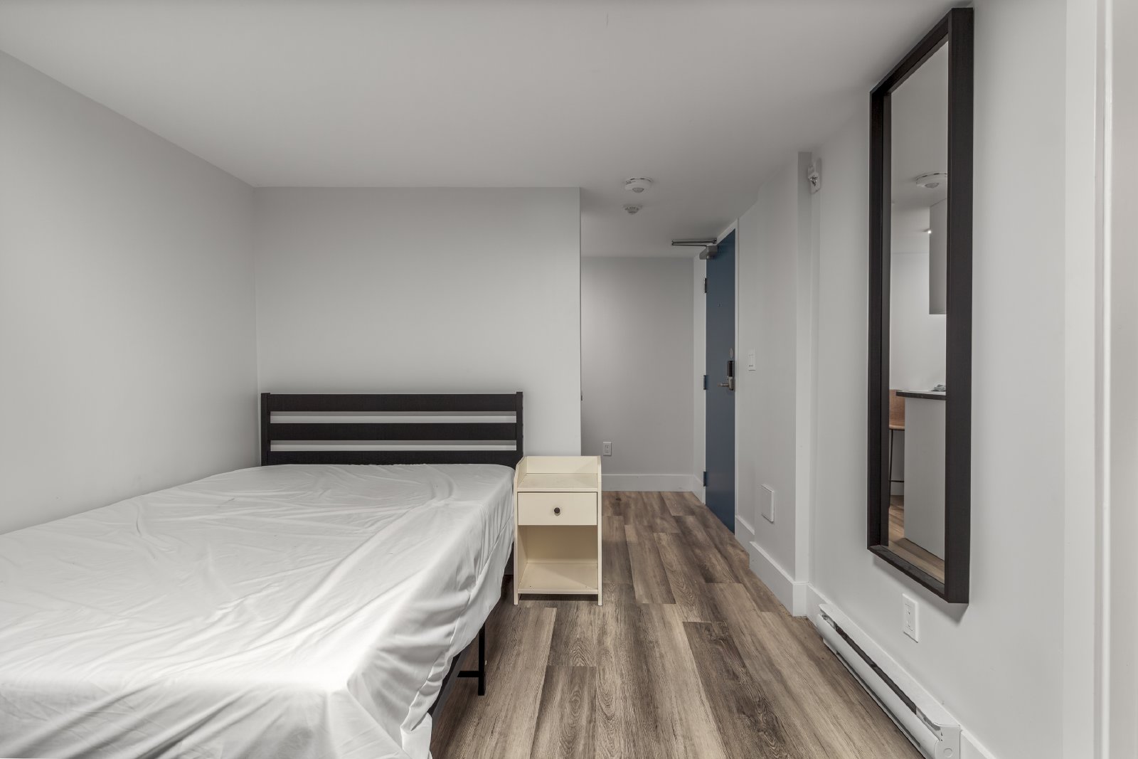 255 Somerset Street East - 1 property image