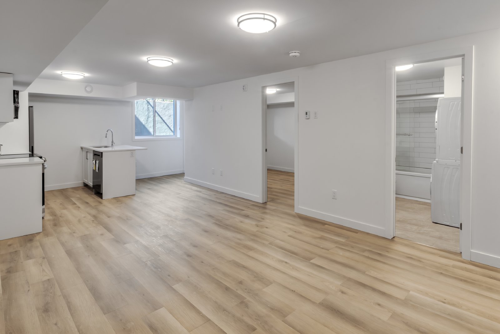 294 Somerset Street East - 402 property image