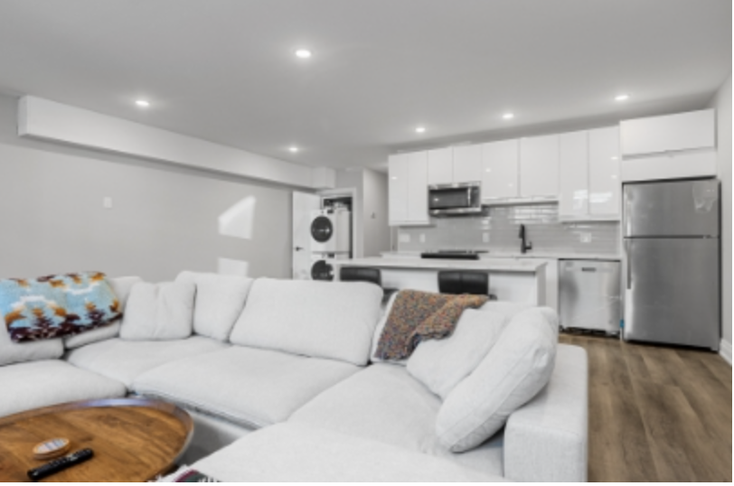 425 Ravenhill Avenue - 4 property image