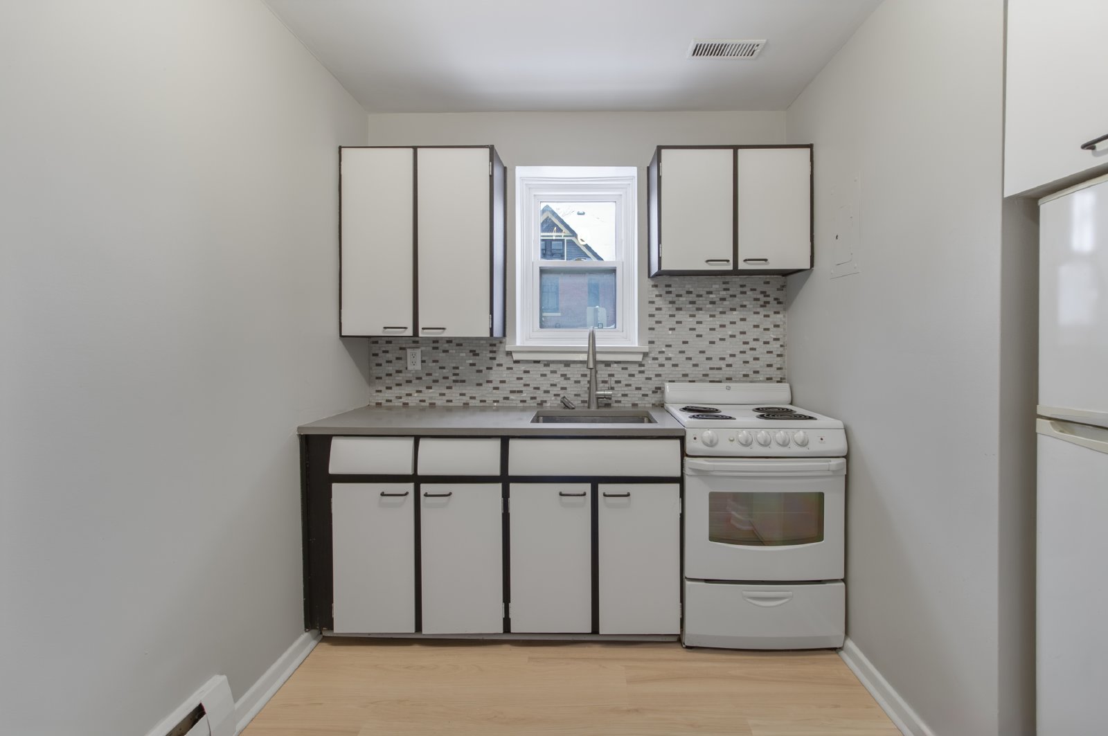 100 Waverley Street - 102 property image