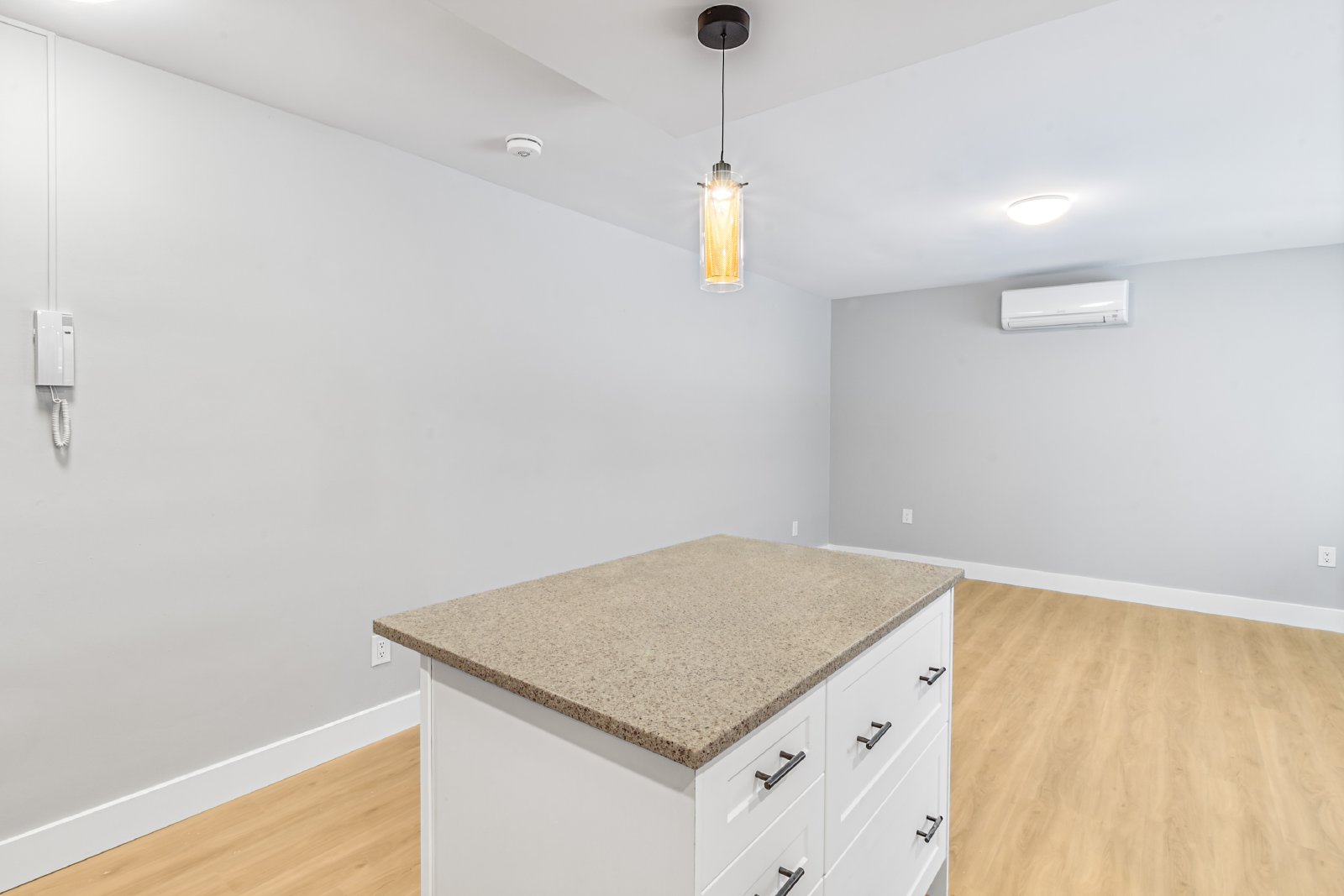 350 Clemow Avenue - Unit 102 property image