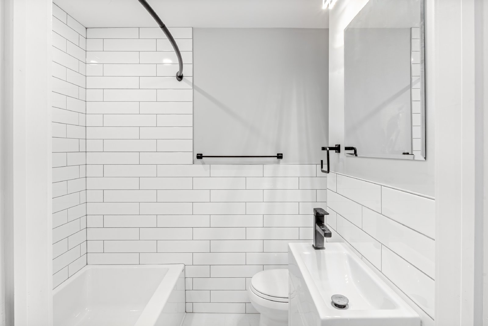 350 Clemow Avenue - Unit 102 property image