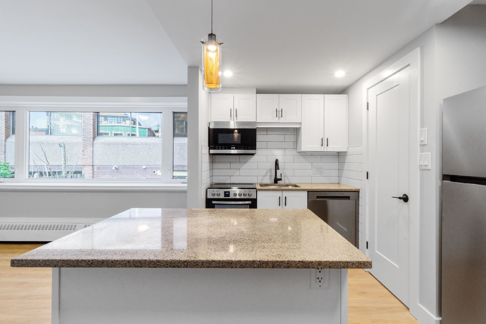 350 Clemow Avenue - Unit 102 property image