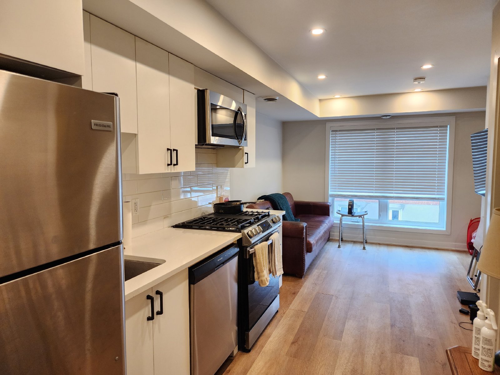 689 Churchill Avenue North - 103 property image