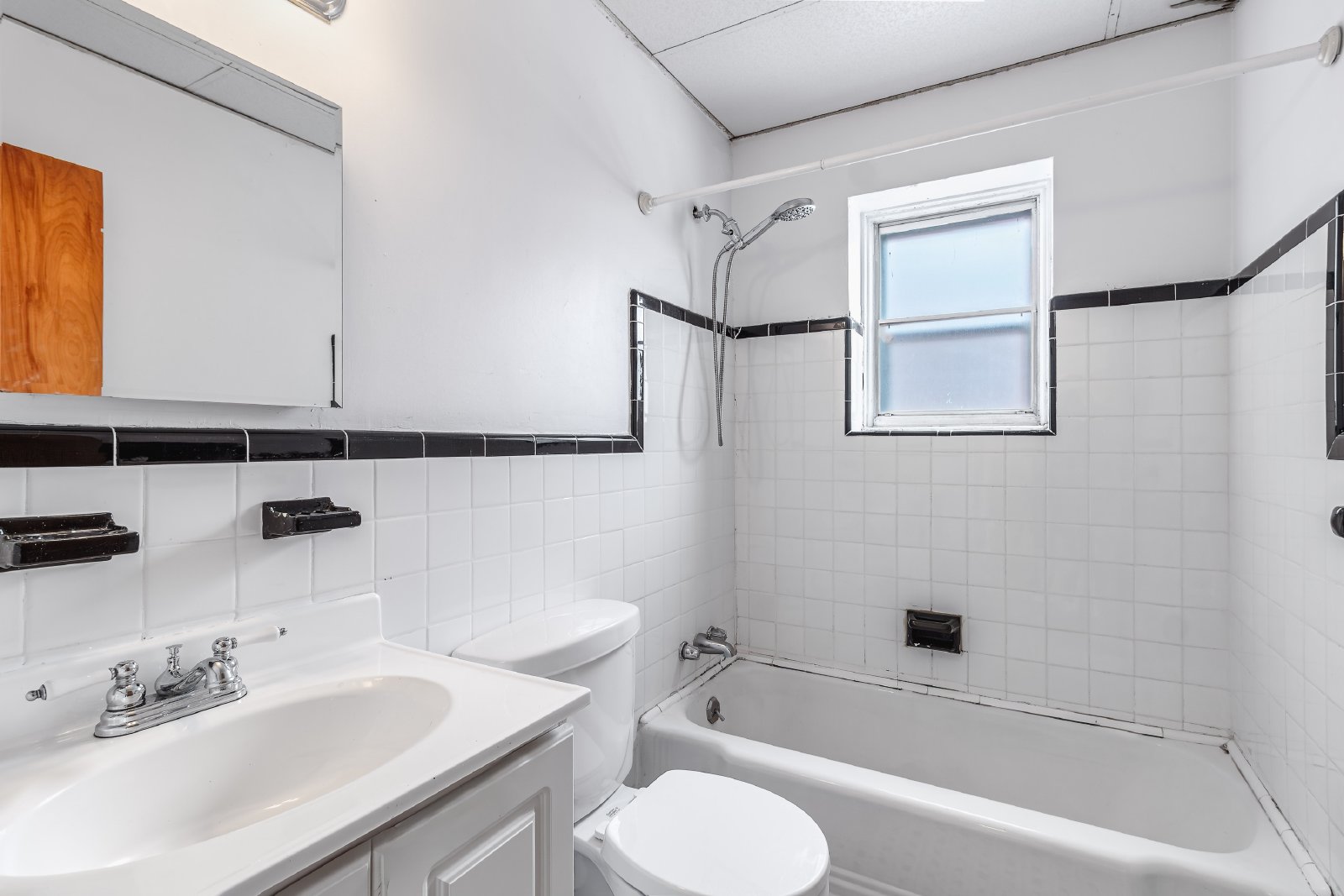 500 Clarence - Unit 4 property image