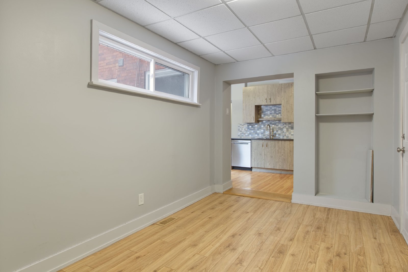 72 Fifth Avenue - 1 property image