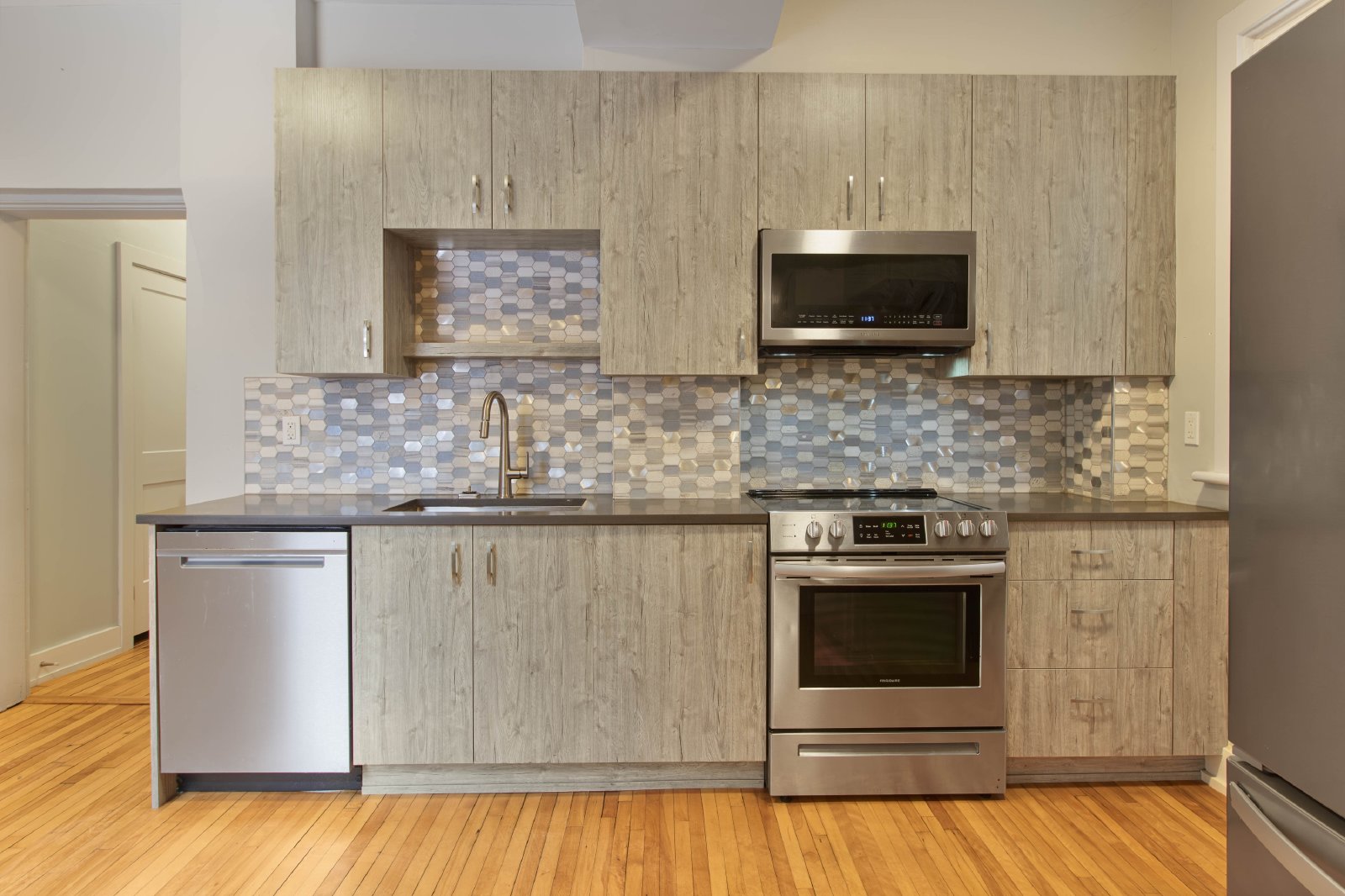 72 Fifth Avenue - 1 property image