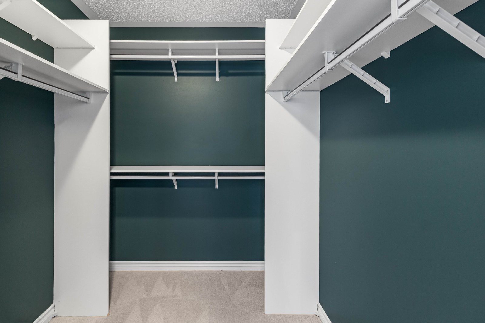 516 Carina Crescent - 1 property image