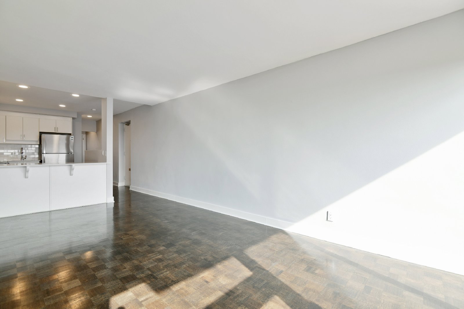 21 James Street - 707 property image