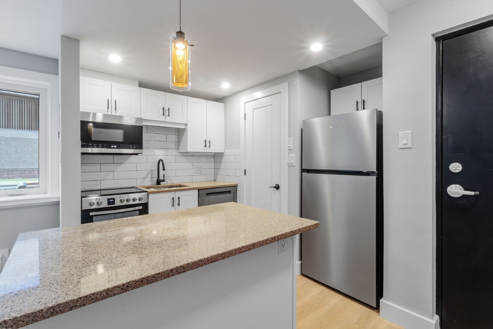 350 Clemow Avenue - Unit 104 property image