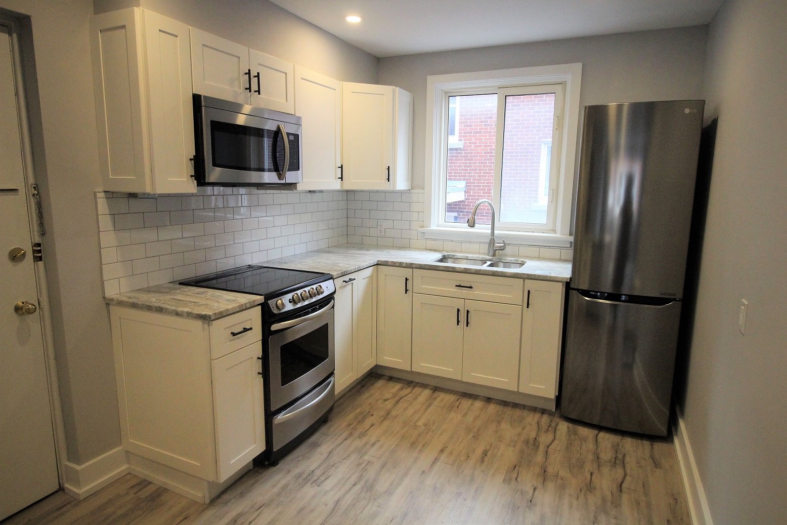 95 Irving - Unit 3 property image