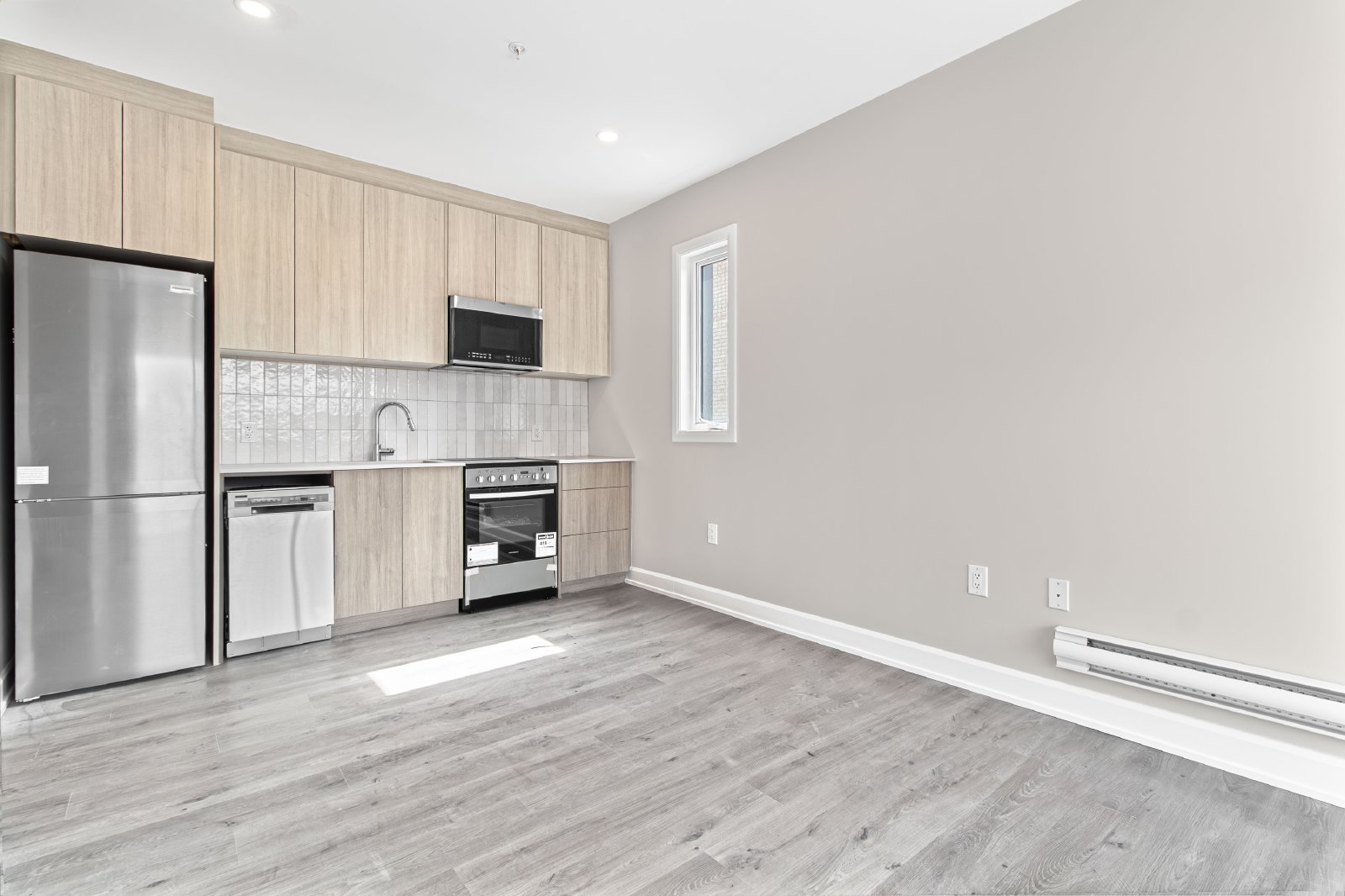 370 Cambridge Street - 1 property image