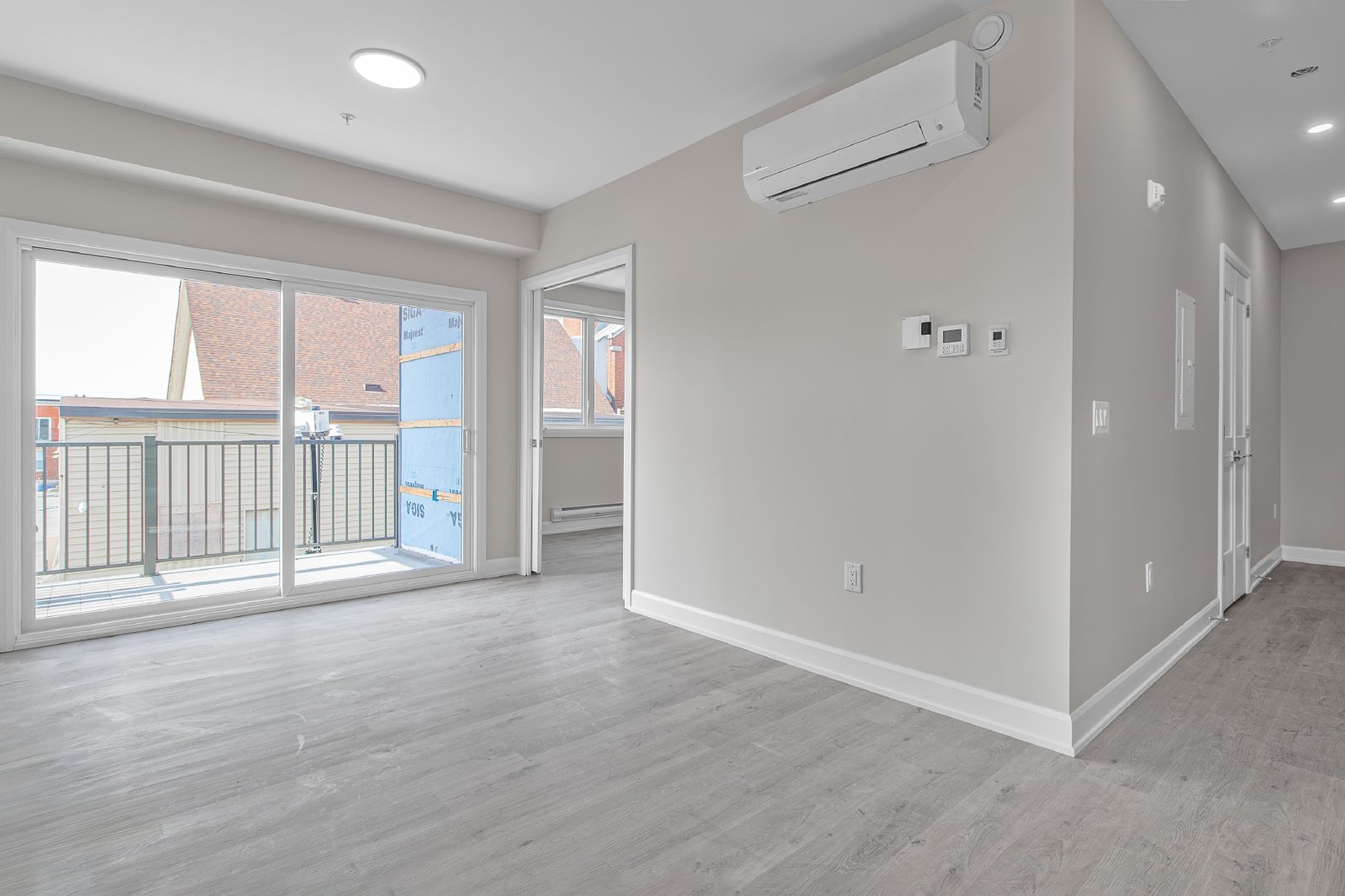 370 Cambridge Street - 1 property image