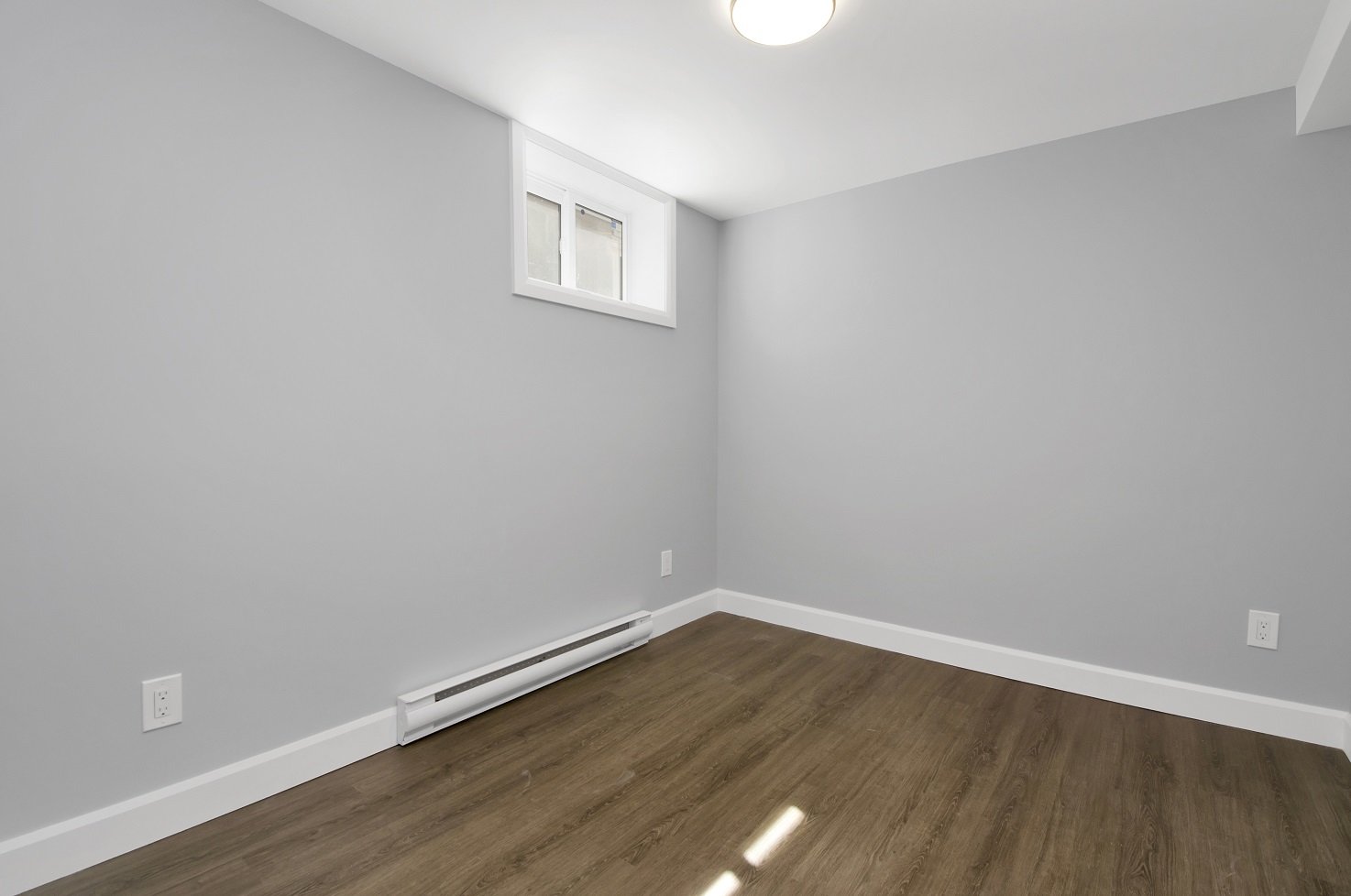 868 Maplewood Avenue - 2 property image