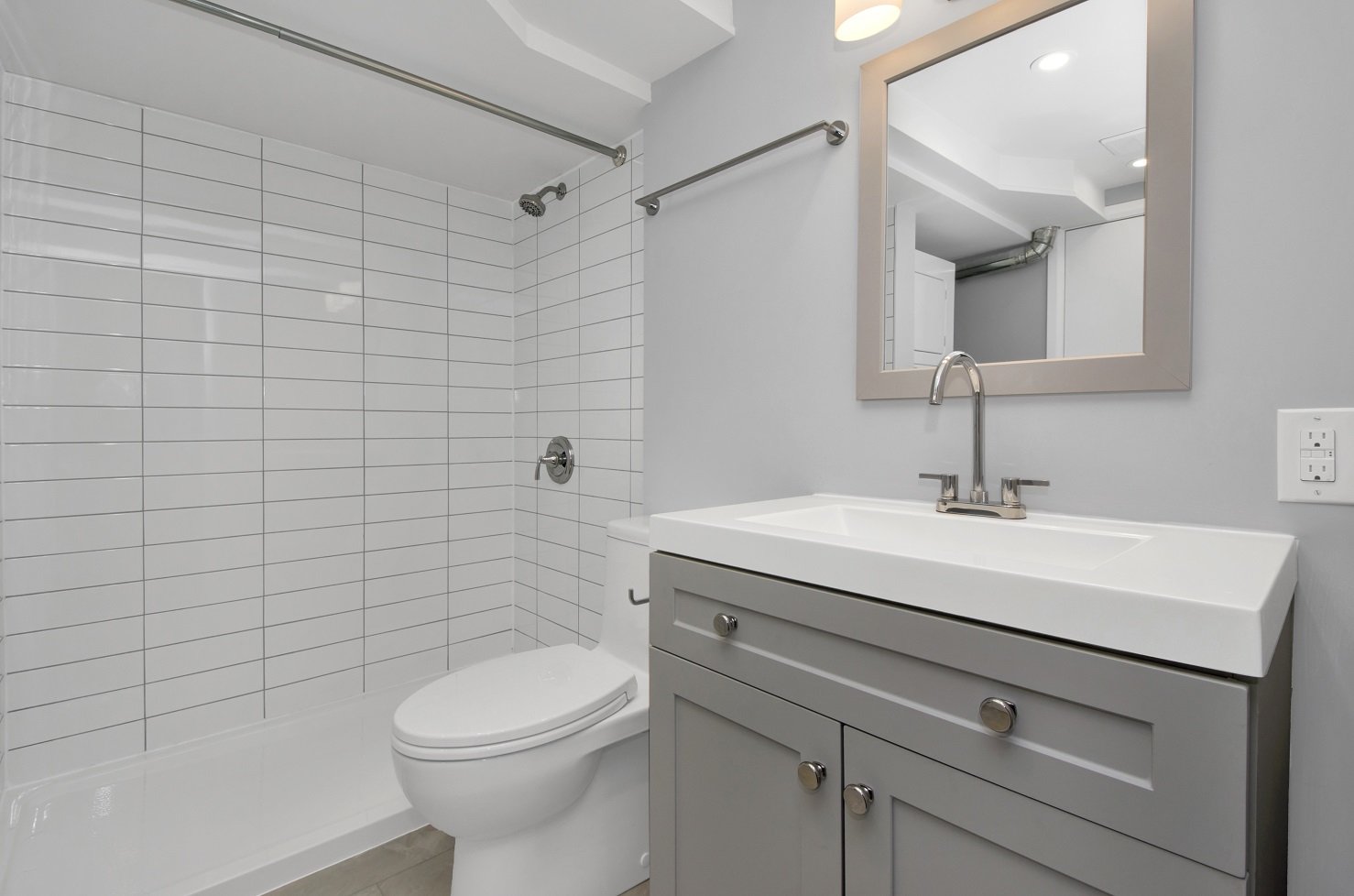 868 Maplewood Avenue - 2 property image