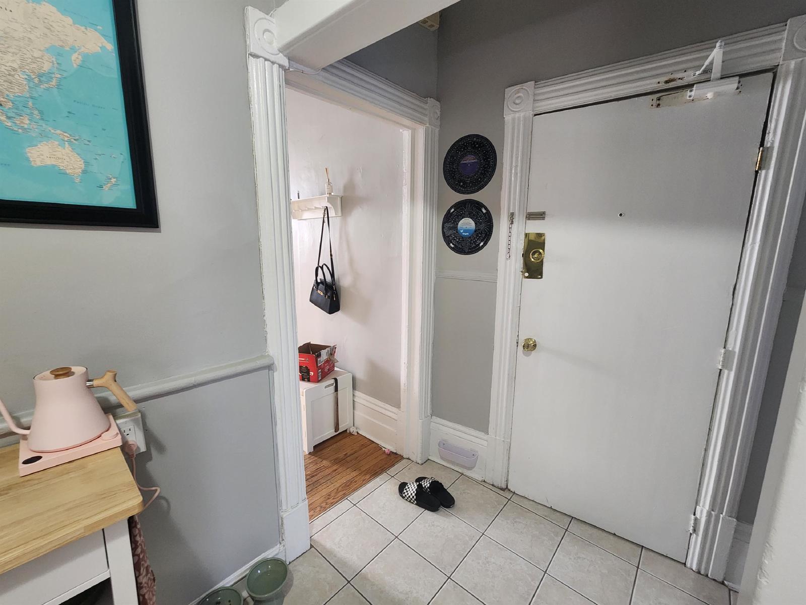 379 Bronson Avenue - 2 property image