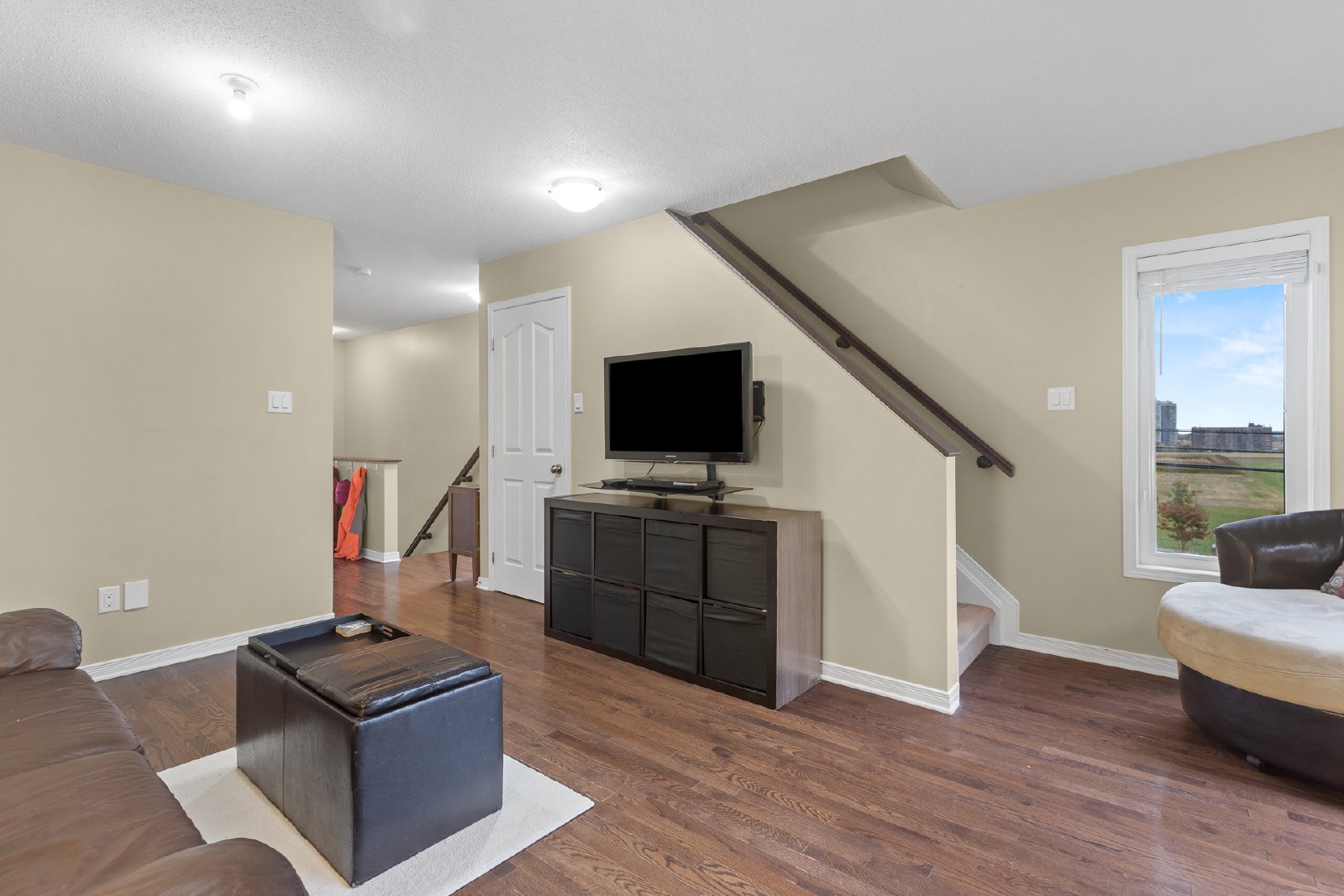 352 Gotham Private - 1 property image