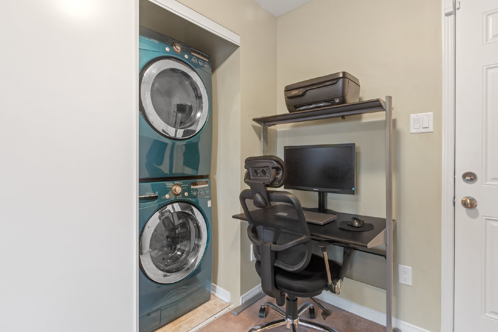 352 Gotham Private - 1 property image