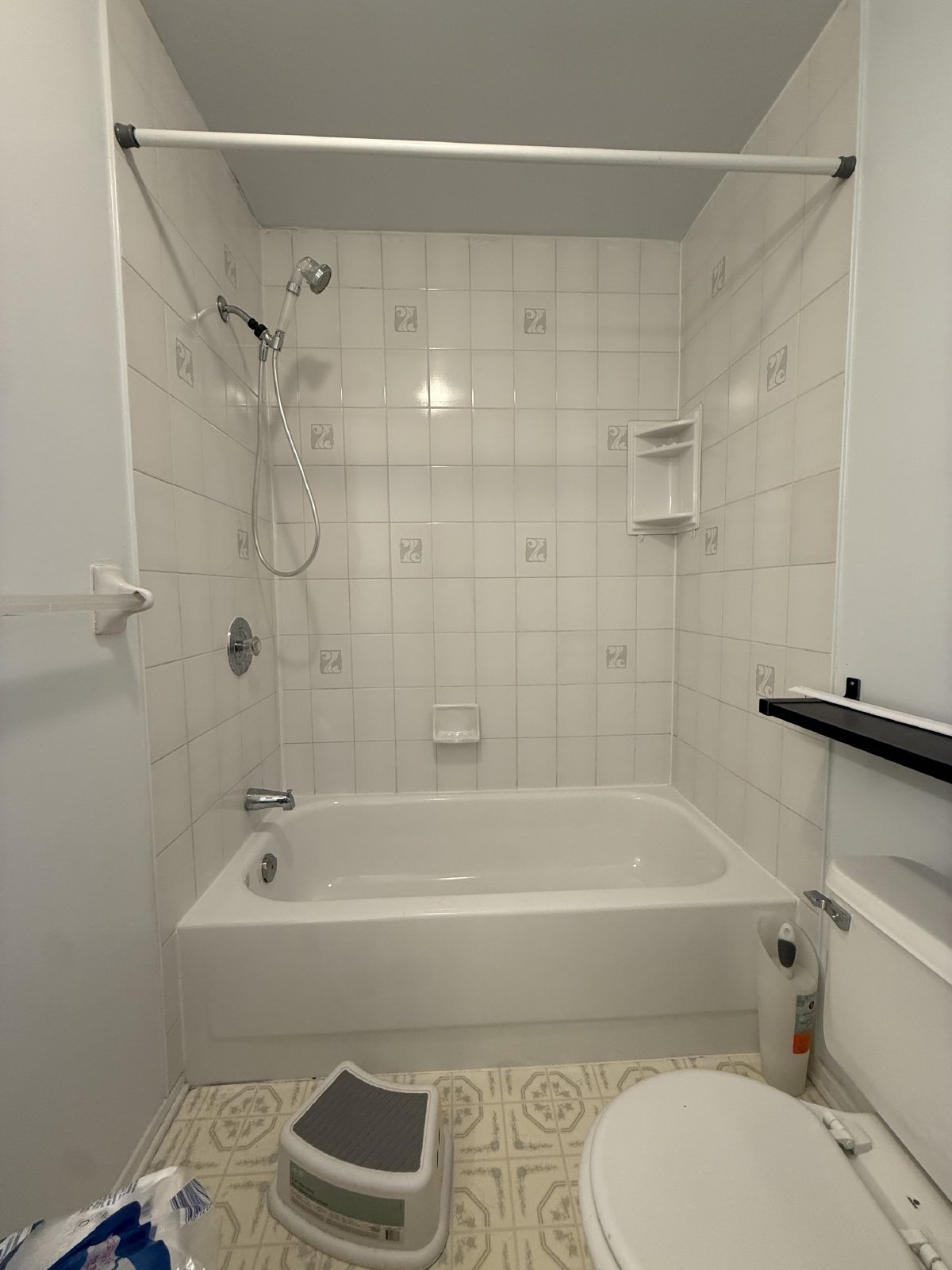 70 Inverary Drive - 1 property image