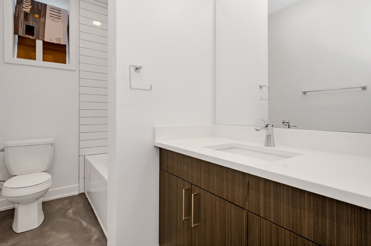 206 Alfred Street - 1 property image