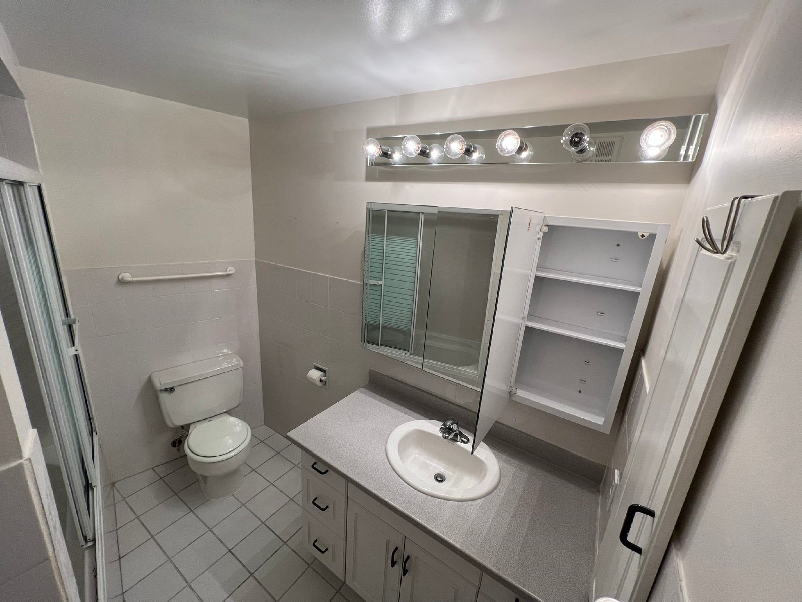 2207-199 Kent Street - 2207 property image