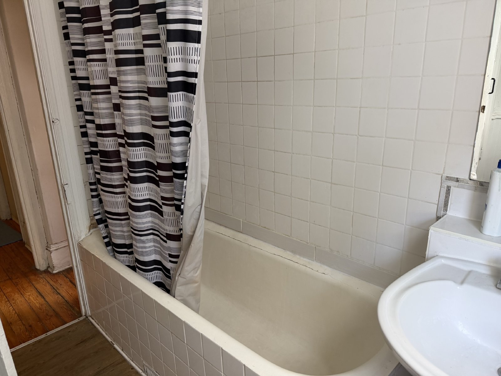477 Slater Street - Room A property image