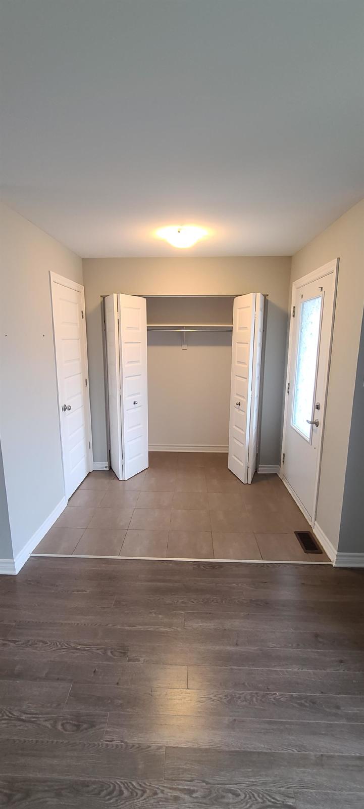 500 Ovana Crescent - 3 property image