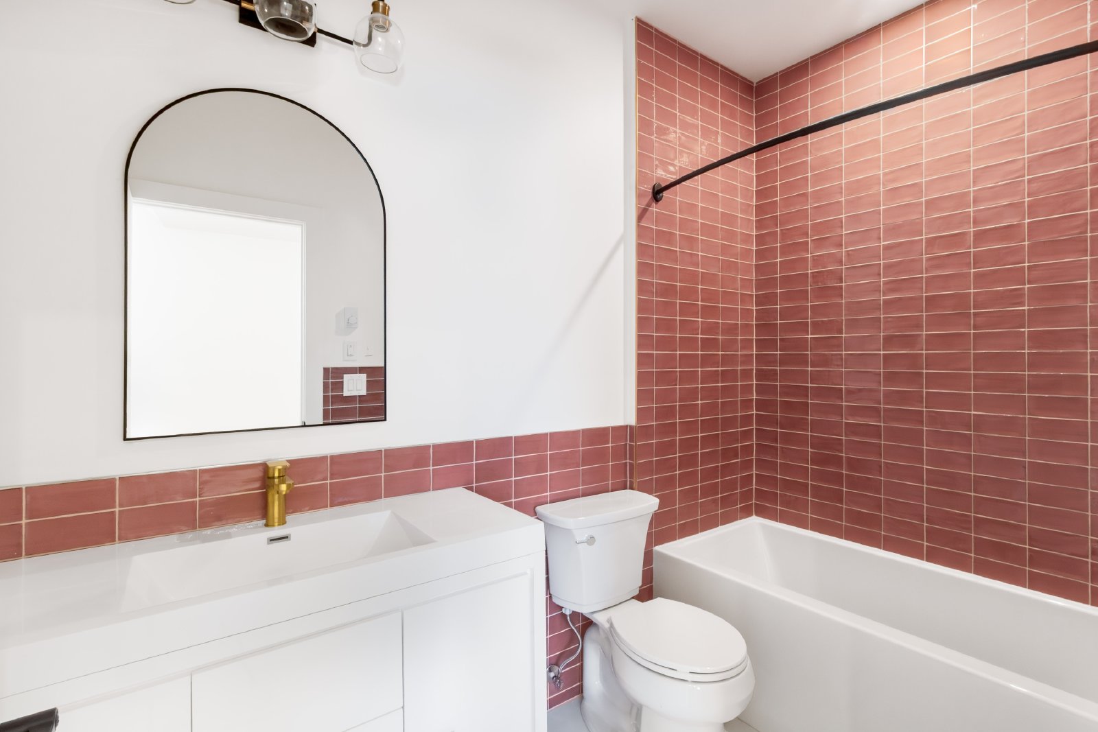 476 Rue Wilbrod Street - 303 property image