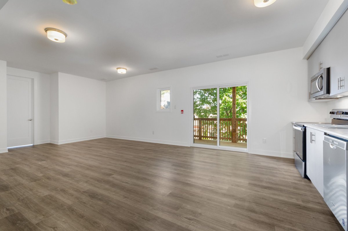 9 Spadina Avenue - 2 property image