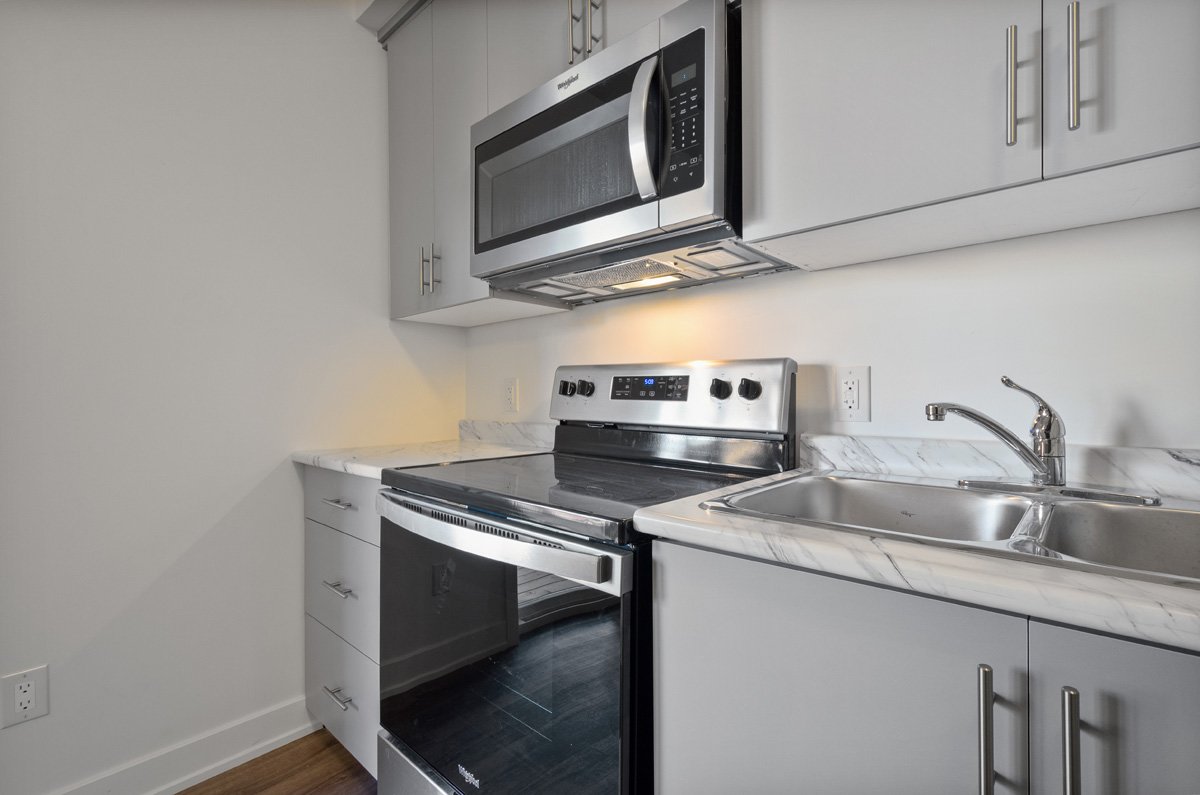 9 Spadina Avenue - 2 property image